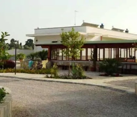 فندق مبيت وإفطار Tenuta Turchi 3*
